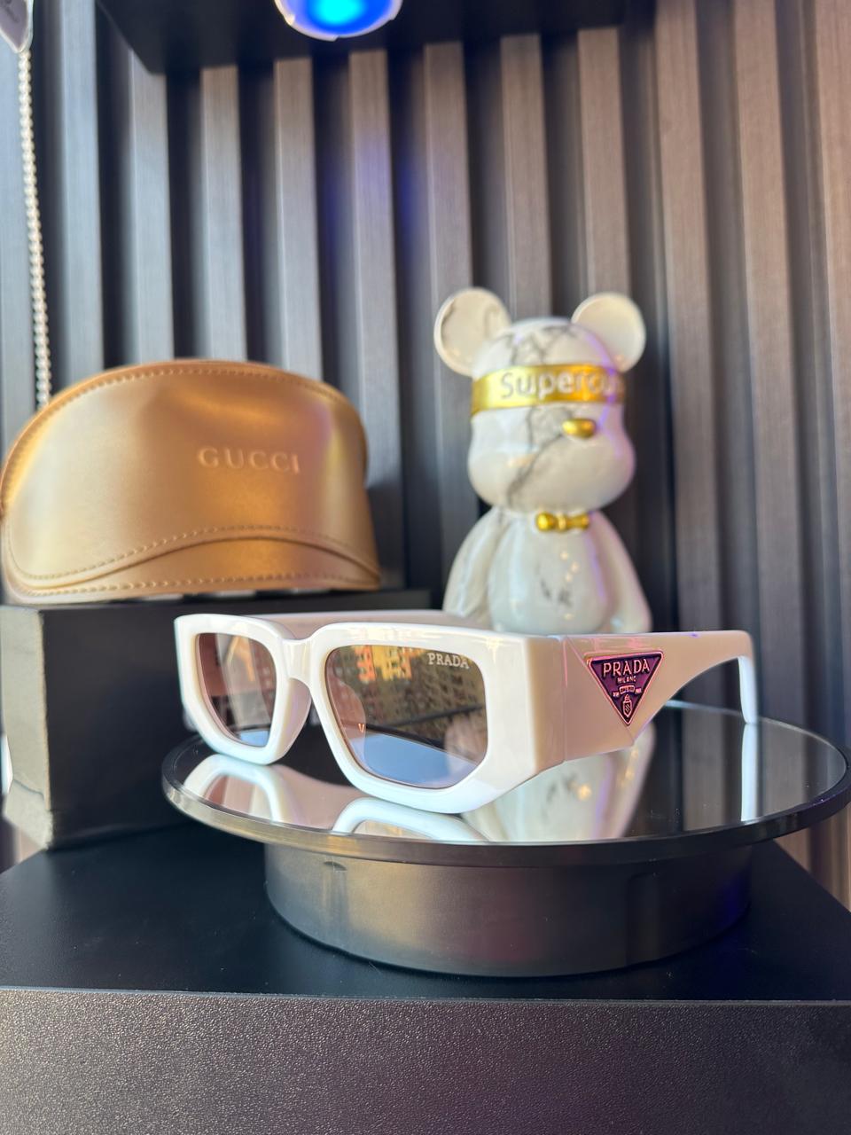 Lentes de sol Prada Classic