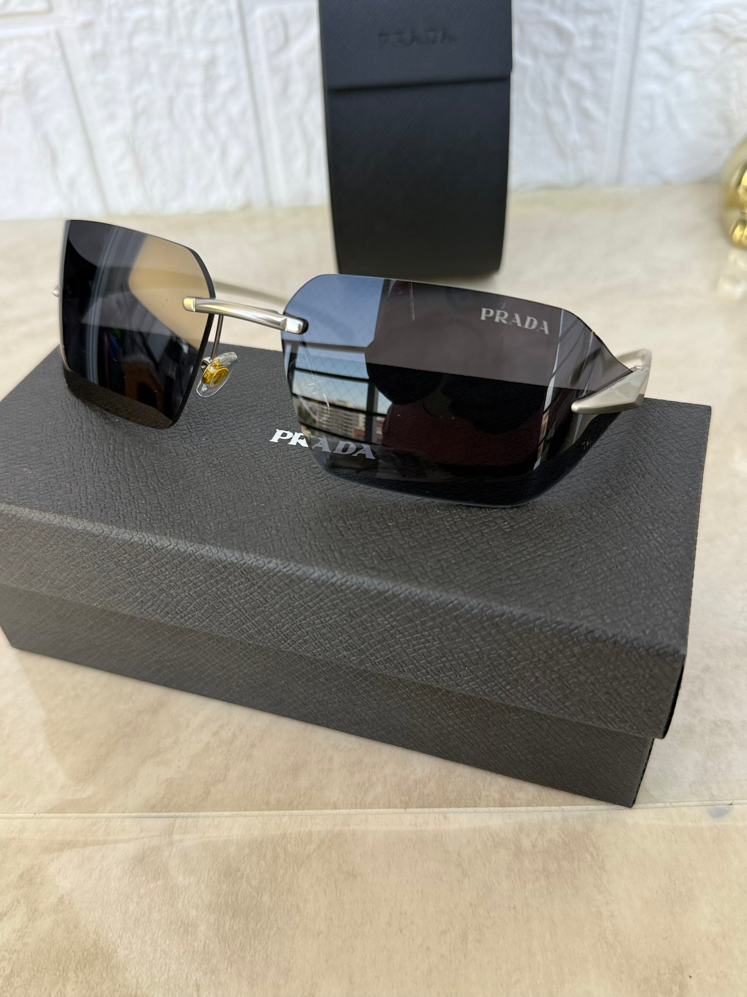 🕶️ Lentes de Sol Prada (Vidrio) – Calidad y Estilo Elegante