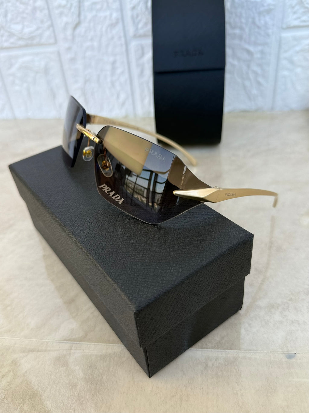 🕶️ Lentes de Sol Prada (Vidrio) – Calidad y Estilo Elegante