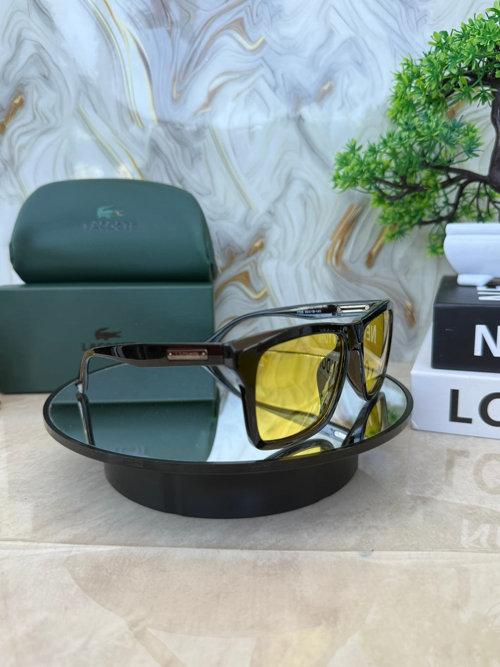 🕶️ Lentes de Sol La Coste  Negro Cuadrado – Lente Ámbar | Filtro UV