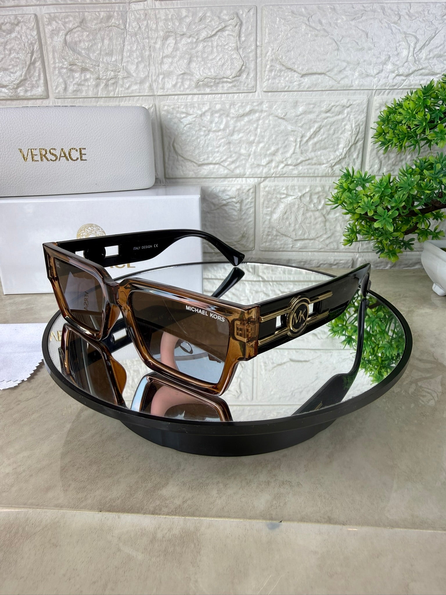 🕶️ Lentes de Sol MK – Estilo y Elegancia en Cada Look