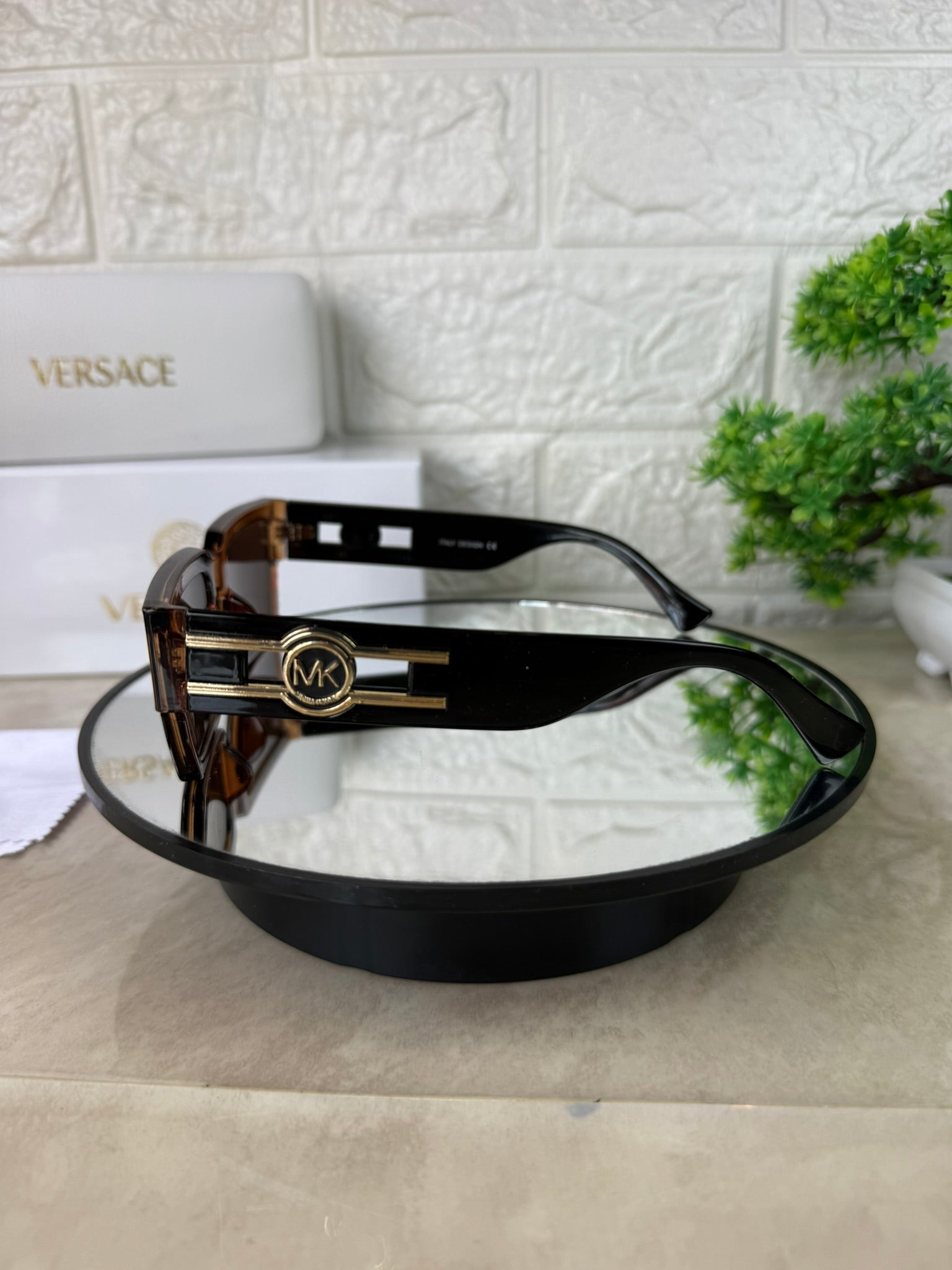 🕶️ Lentes de Sol MK – Estilo y Elegancia en Cada Look