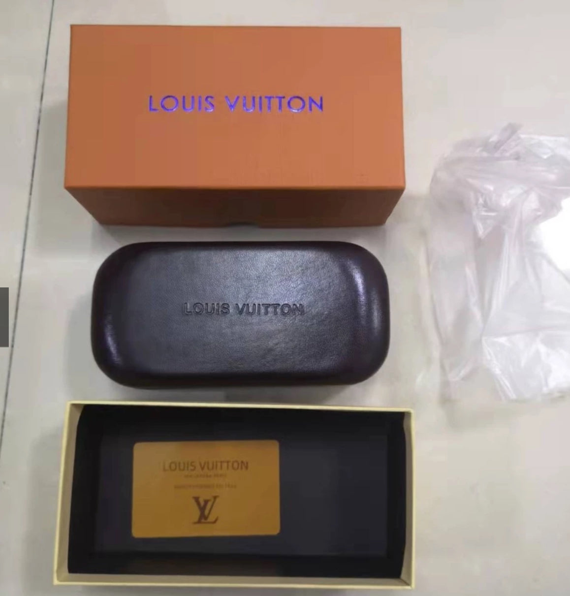 Cajas y estuche para lentes