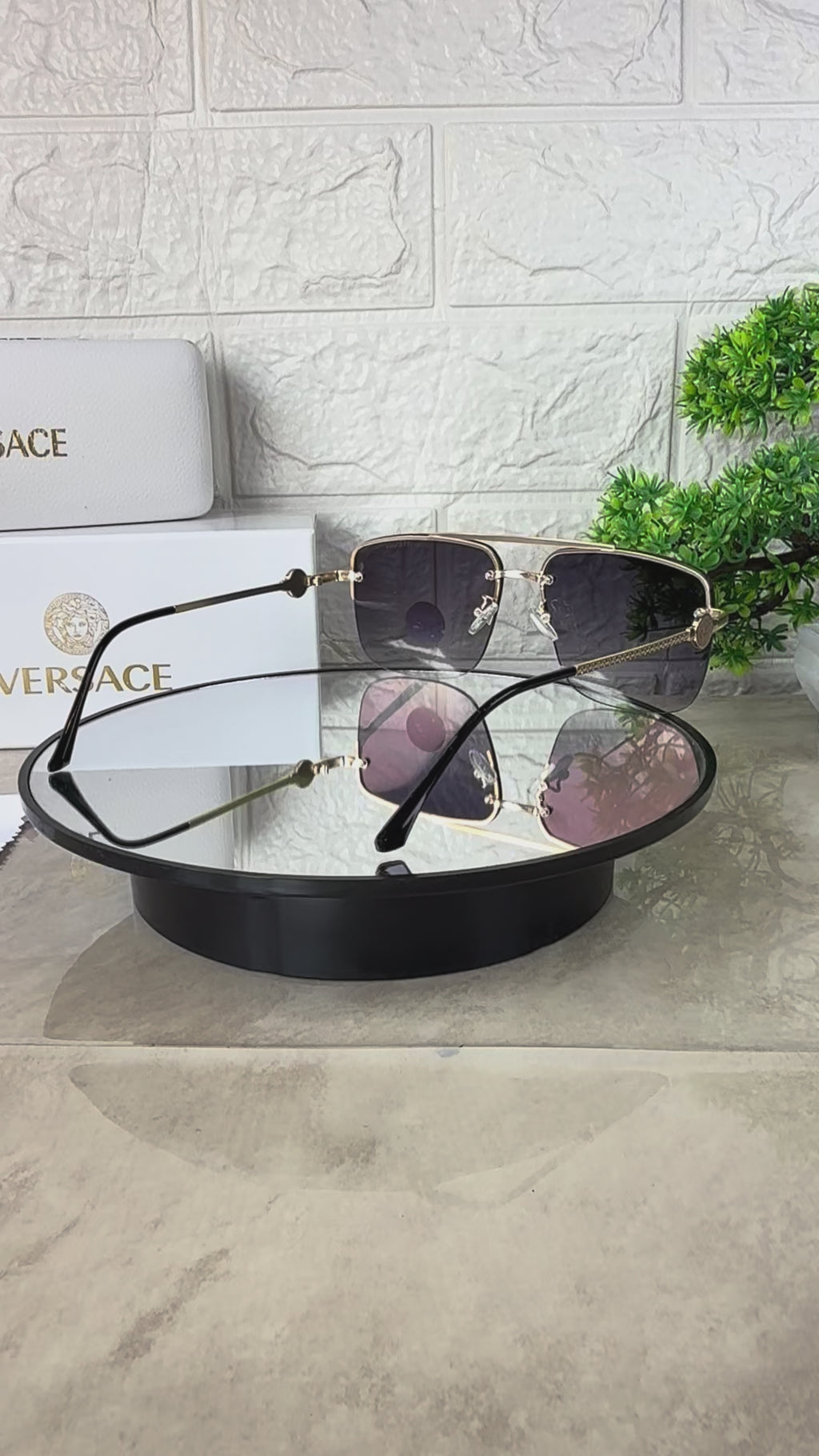 🕶️ Lentes de Sol Versace – Aviador Cuadrado Dorado | Polarizado + Filtro UV