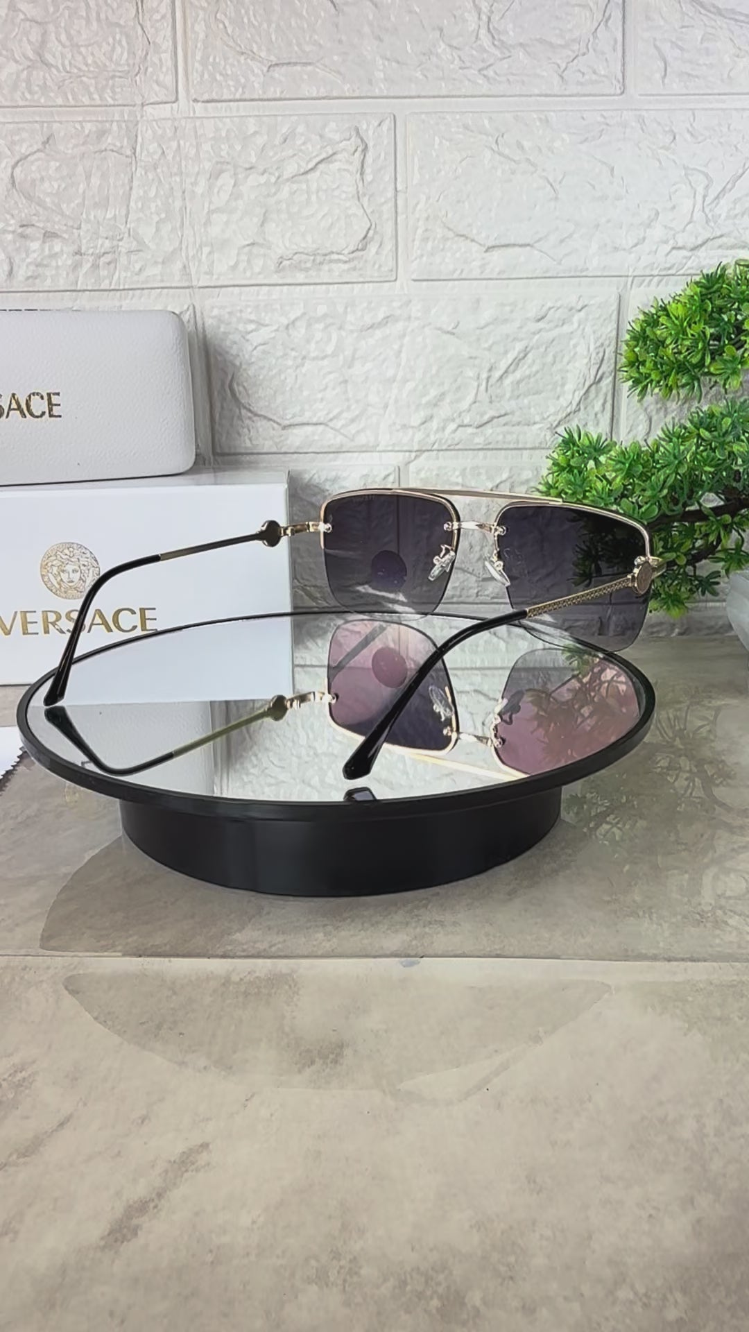 🕶️ Lentes de Sol Versace – Aviador Cuadrado Dorado | Polarizado + Filtro UV